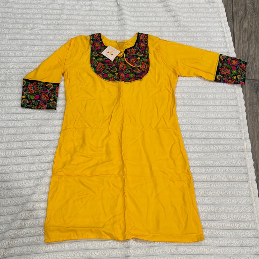💛Yellow Floral Embroidered dress
